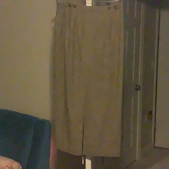 Wool skirt with split. - Picture 3 of 7